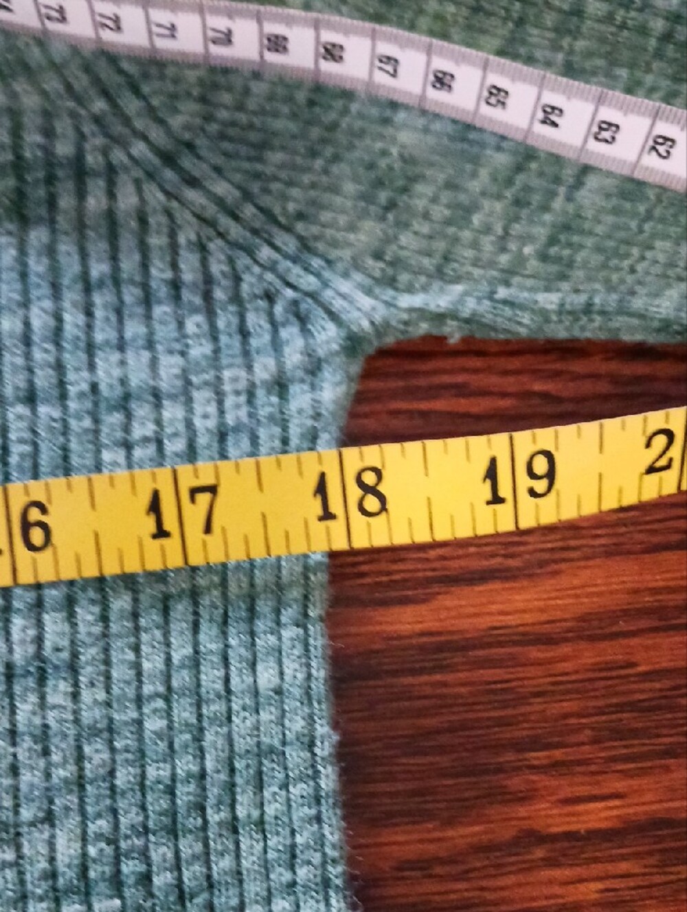 Copper Key- Green Space-dye Pattern Ribbed Turtleneck - Picture 10 of 11